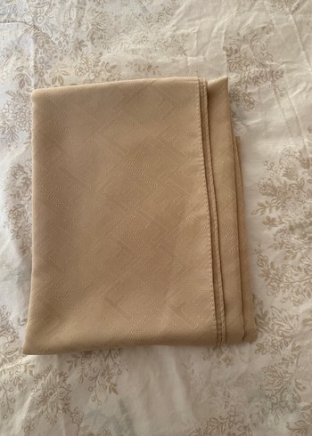 Bej Kadın Şal, Dökümlü, Sentetik Kumaş - Görsel 2