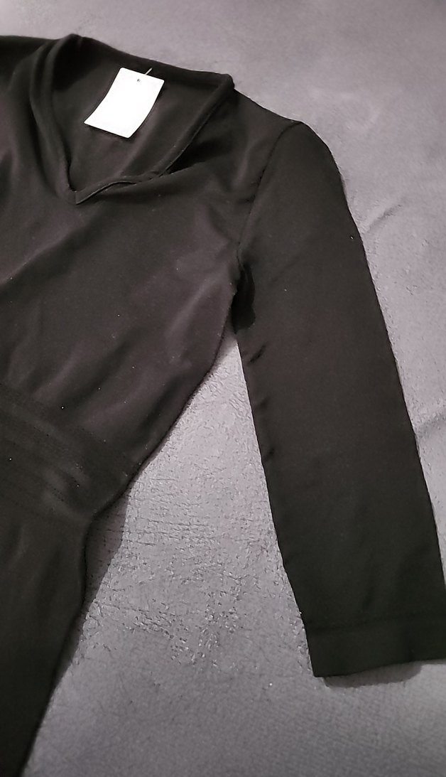 Siyah V Yaka Uzun Kollu Kadın Bluz - Görsel 3