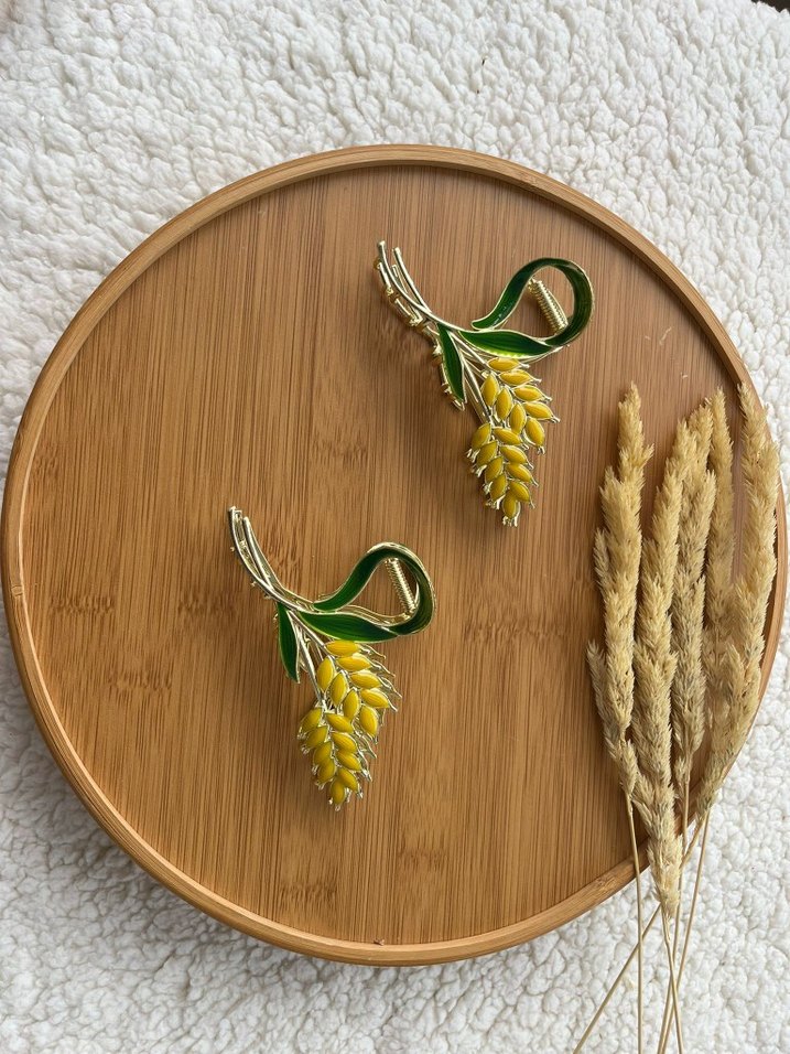 Seramik Papatya Detaylı Beyaz Saç Tokası - Görsel 3