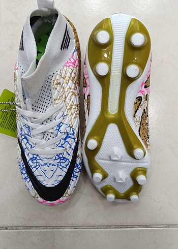 Yılan Desenli Beyaz Erkek Futbol Ayakkabısı - Görsel 2