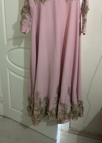 Dantel İşlemeli Pembe Uzun Kollu Nişan Elbisesi - Görsel 4