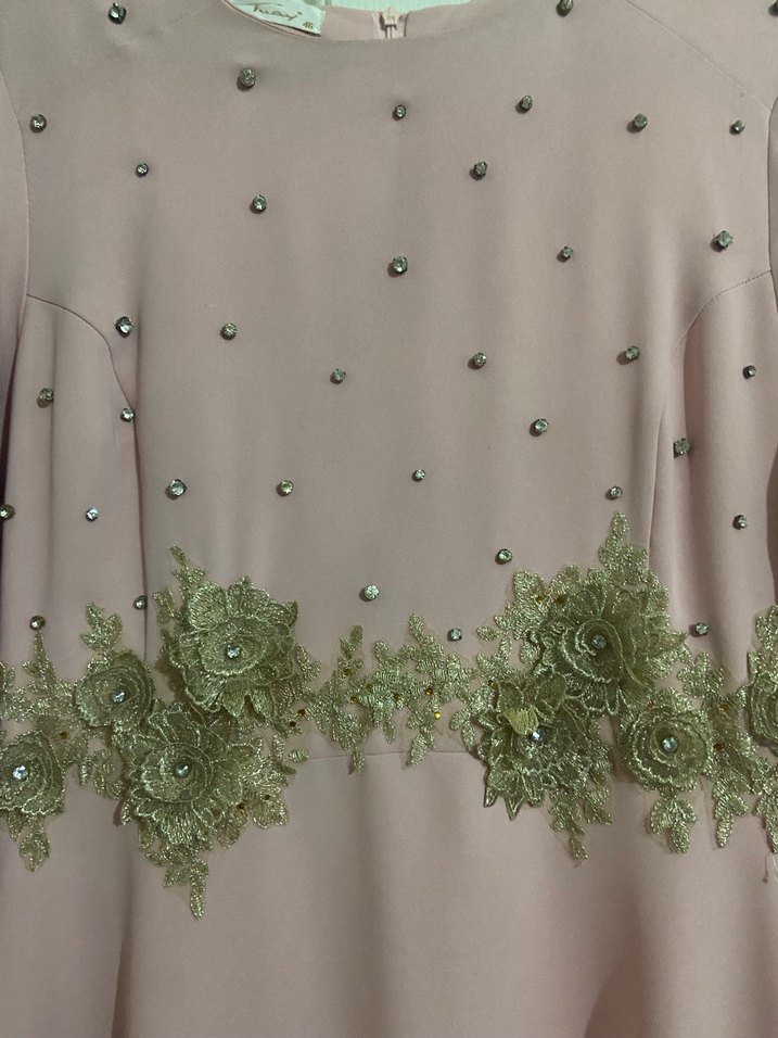 Dantel İşlemeli Pembe Uzun Kollu Nişan Elbisesi - Görsel 2