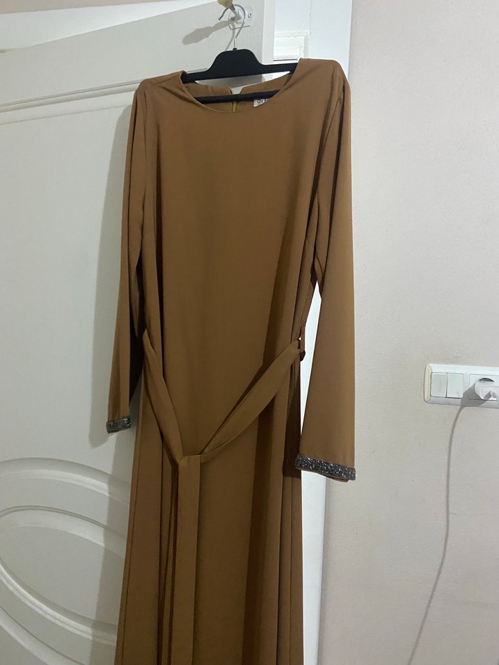 Kahverengi Drapeli Uzun Kadın Elbise - Görsel 4