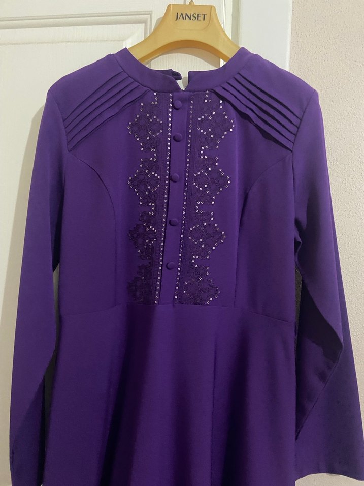 Düğmeli Mor Uzun Kadın Elbise - Görsel 3