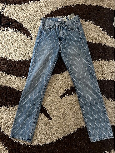 Zara taşlı jean