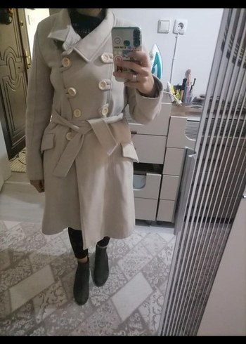 Bej Düğmeli Uzun Kadın Kaban - Görsel 2