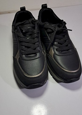 Siyah Bağcıklı Kadın Spor Ayakkabı - Görsel 2