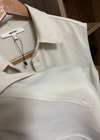 Bej Düğmeli Kolsuz Kadın Gömlek - Görsel 4