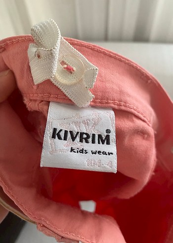 Beyaz Kemerli Pembe Mini Şort - Görsel 2