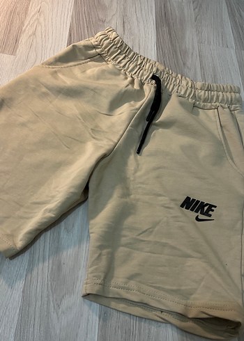 Nike Bej Rahat Kesim Erkek Şort - Görsel 4