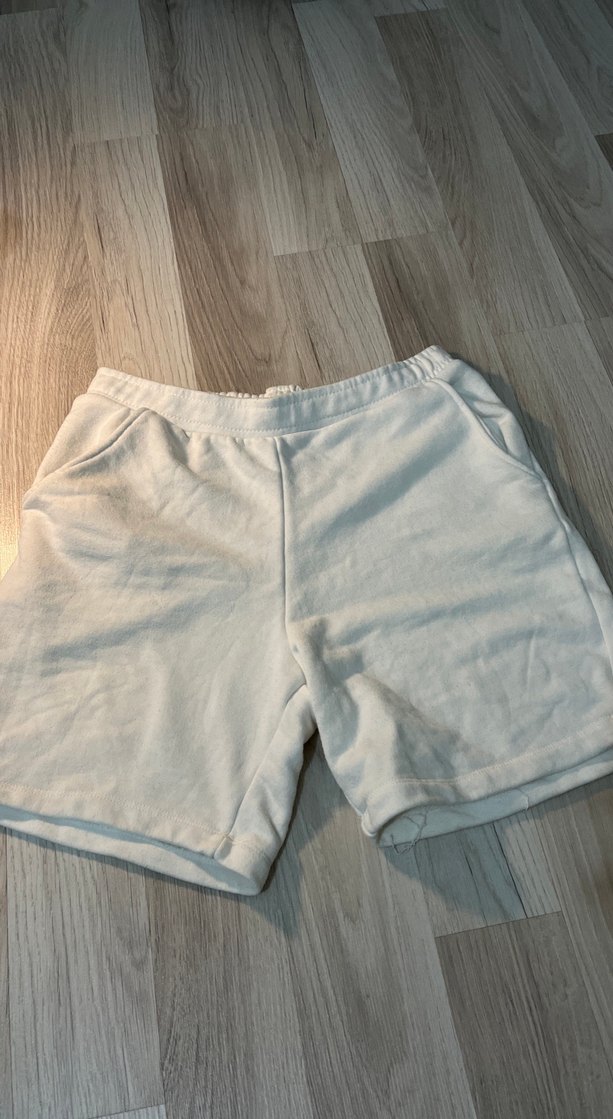 Beyaz Midi Şort - Görsel 2