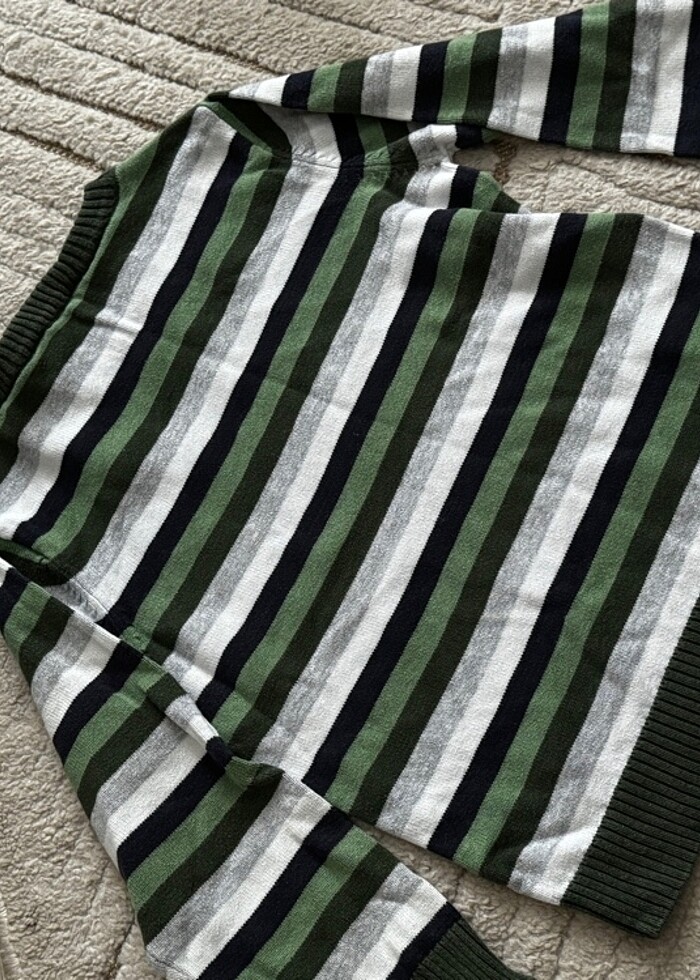 LCW yeşil çizgili 2-3 yaş kazak - Görsel 3