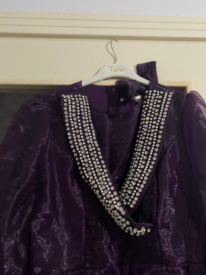 Uzun Mor Gotik Kadın Abiye Elbise çok az bir yırtık var - Görsel 2