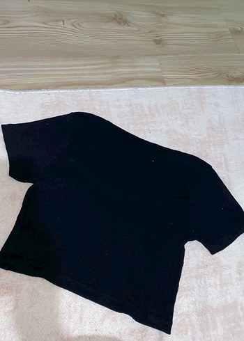 Siyah Kısa Kollu Crop Top - Görsel 3