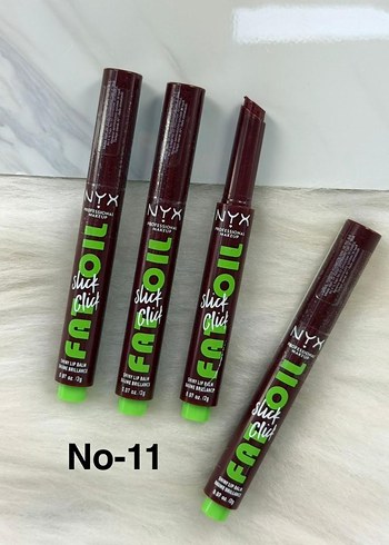 NYX Oil Stick Gloss No-03 Bordo Canlı Renk - Görsel 2