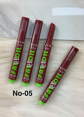 NYX Oil Stick Gloss No-03 Bordo Canlı Renk - Görsel 3