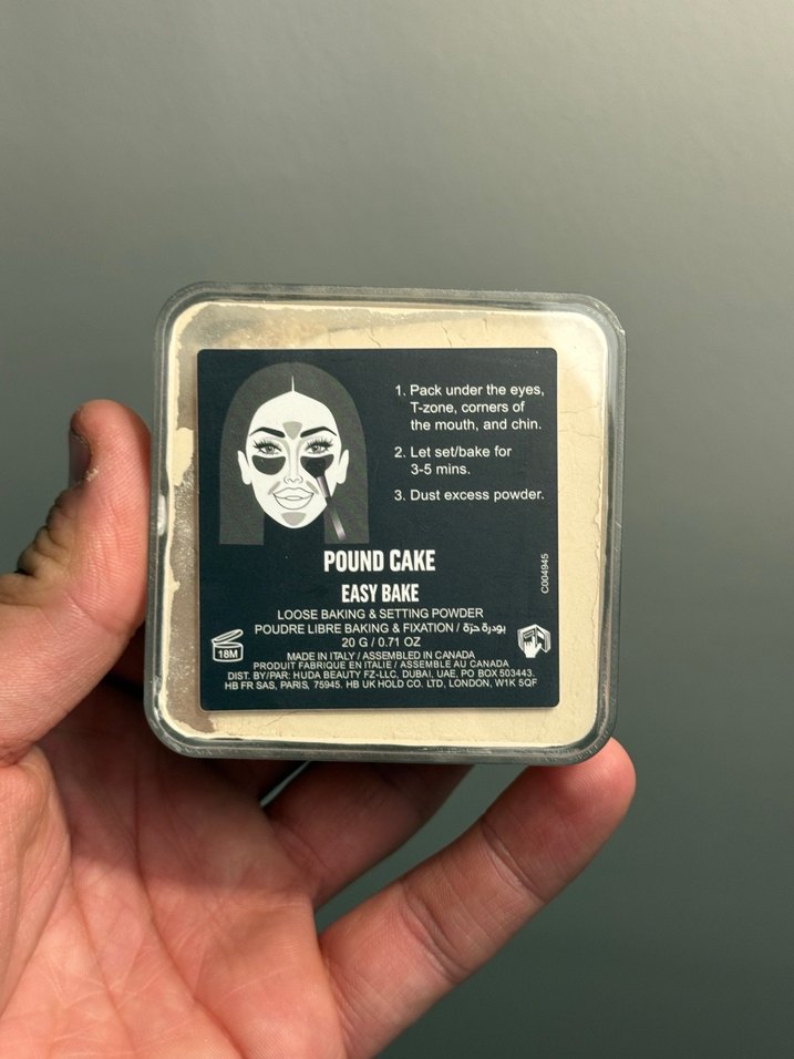 Huda Beauty Easy Bake Pudra Siyah - Görsel 3