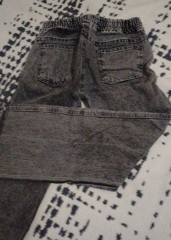 Kemer Detaylı Gri Kız Çocuk Kot Pantolon - Görsel 4