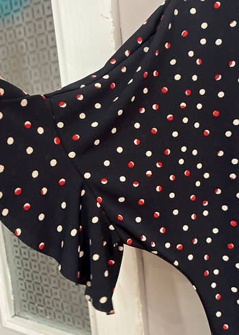 Puantiye Desenli Siyah Midi Elbise - Görsel 3