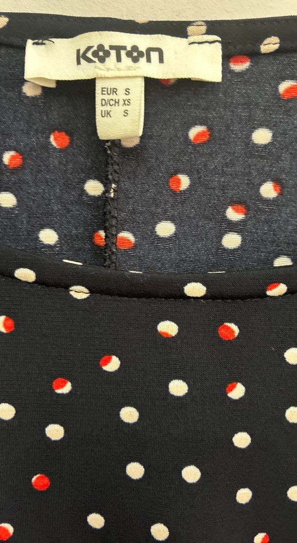 Puantiye Desenli Siyah Midi Elbise - Görsel 2