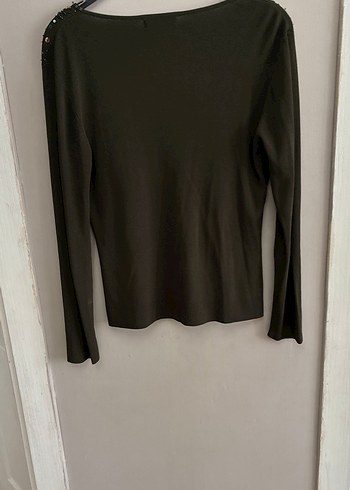 Pul İşlemeli Siyah V Yaka Uzun Kollu Bluz - Görsel 3