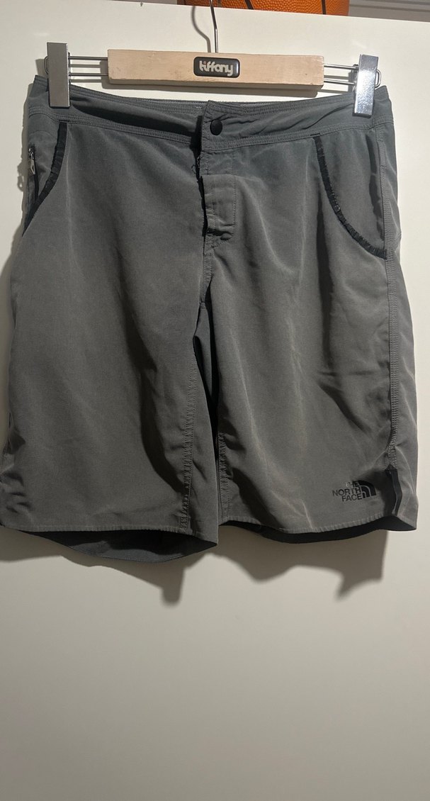 Gri Bel Bantlı Erkek Şort - Görsel 2