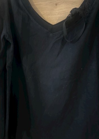 Siyah V Yakalı Keten Kadın Bluz - Görsel 2