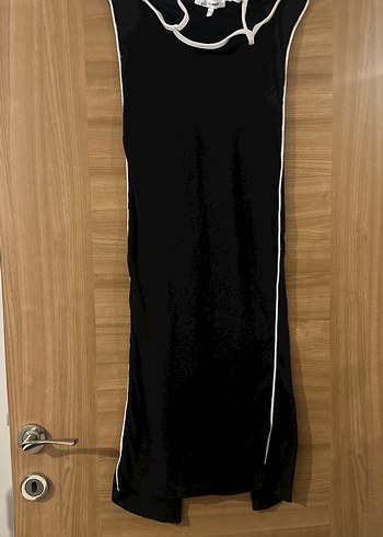 Siyah Yüksek Yakalı Uzun Kadın Elbise - Görsel 2