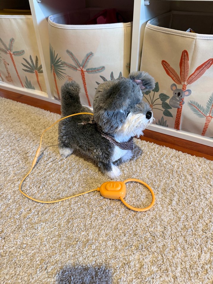 Gri Peluş Köpek Oyuncak yürüyor ve havluyor - Görsel 4