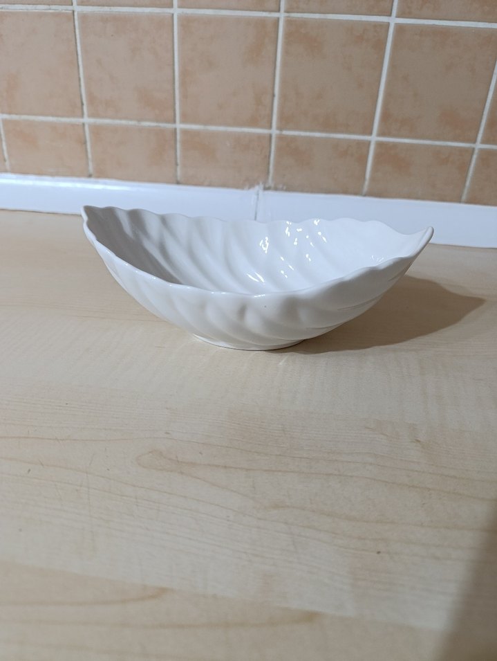 Beyaz Kabuk Şekilli Seramik Tabak - Görsel 2