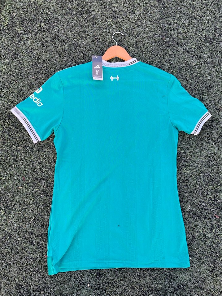 Liverpool 25/26 Player Versiyon - Görsel 4