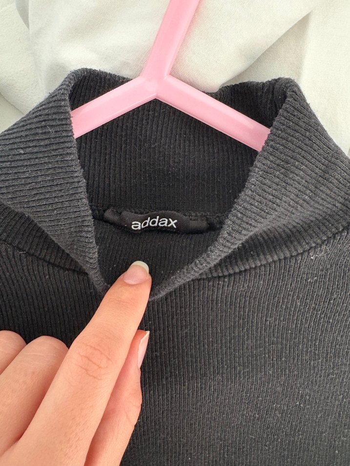 Kadın Siyah Boğazlı İnce Triko Kazak - Görsel 3