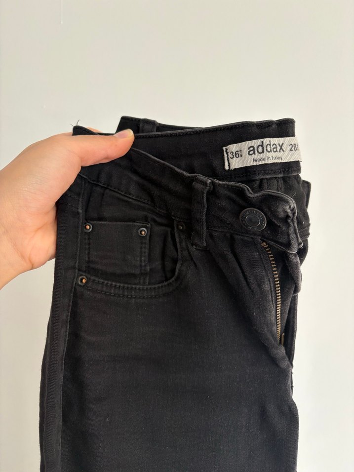 Kadın Siyah Dar Kesim Kot Pantolon - Görsel 2