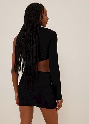 Siyah Tek Kollu Yüksek Yakalı Mini Elbise - Görsel 2