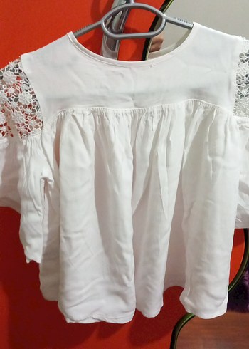 Düğmeli Beyaz dantel detaylı çoçuk gömlek - Görsel 4