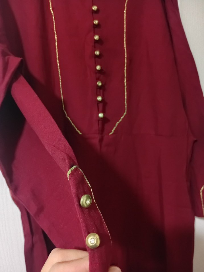 Bordo Uzun Kollu İşlemeli Kadın Tunik - Görsel 4