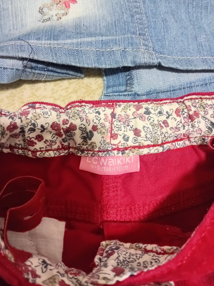 Nakışlı Düğmeli Kız Kot Etek - Görsel 3