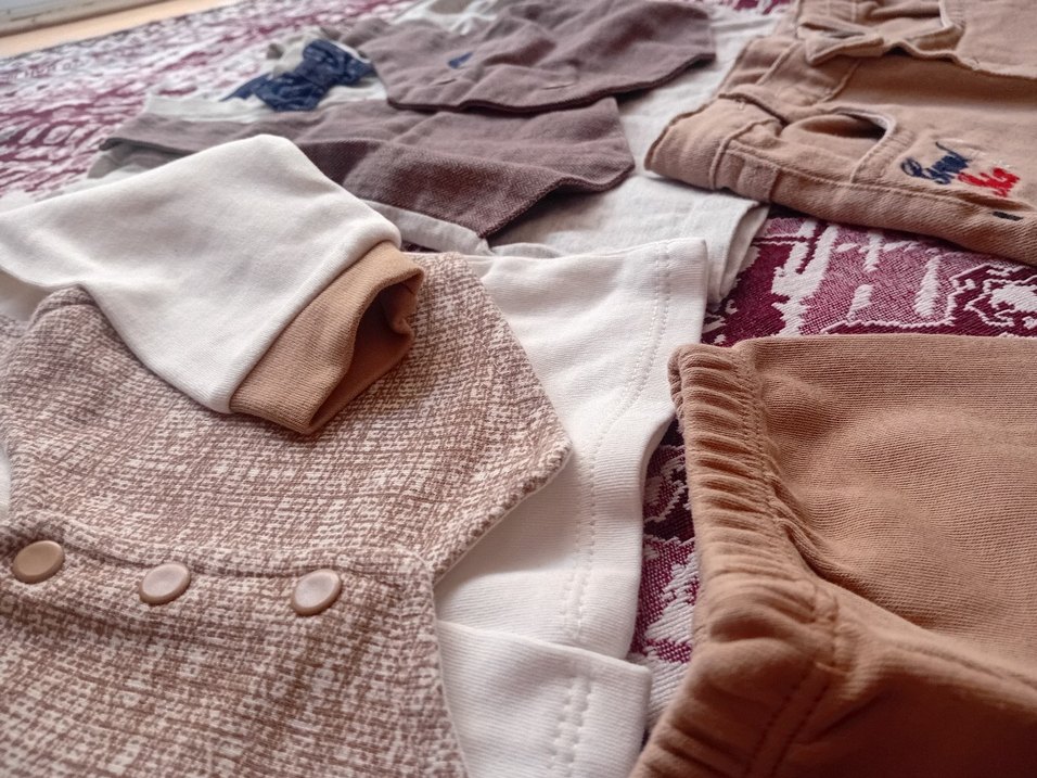 Düğmeli Kahverengi Bebek Erkek Takımı - Görsel 3