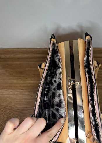 Bej Parlak Deri Kadın Çanta EBA - Görsel 7