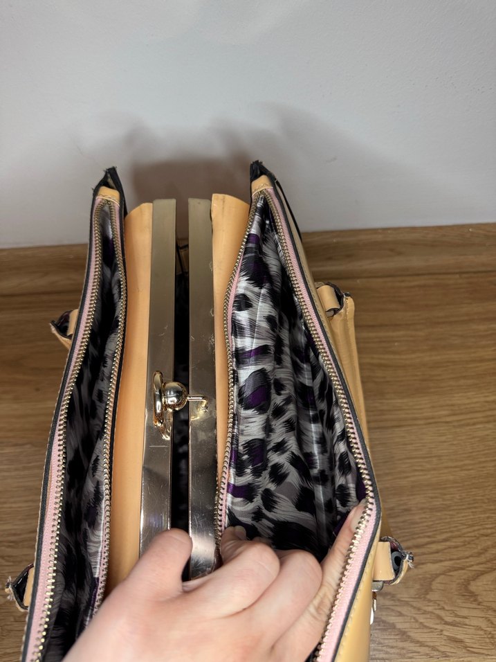 Bej Parlak Deri Kadın Çanta EBA - Görsel 5