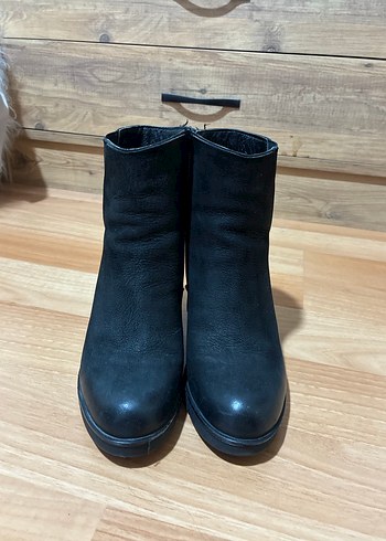 Tamer Tanca Hakiki Deri Siyah Nubuk Kadın Bot - Görsel 5