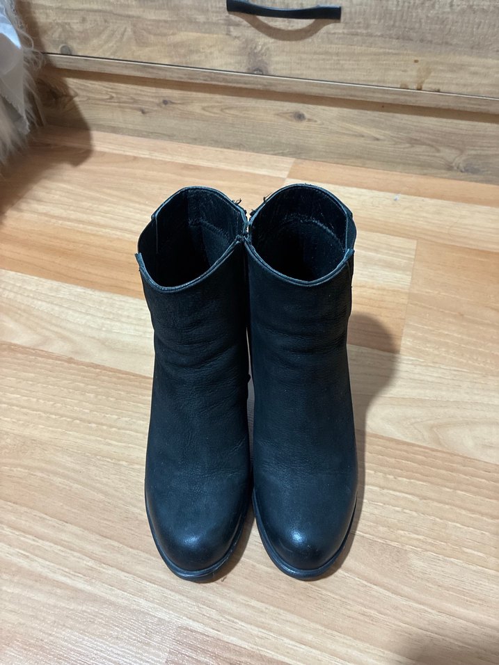 Tamer Tanca Hakiki Deri Siyah Nubuk Kadın Bot - Görsel 3