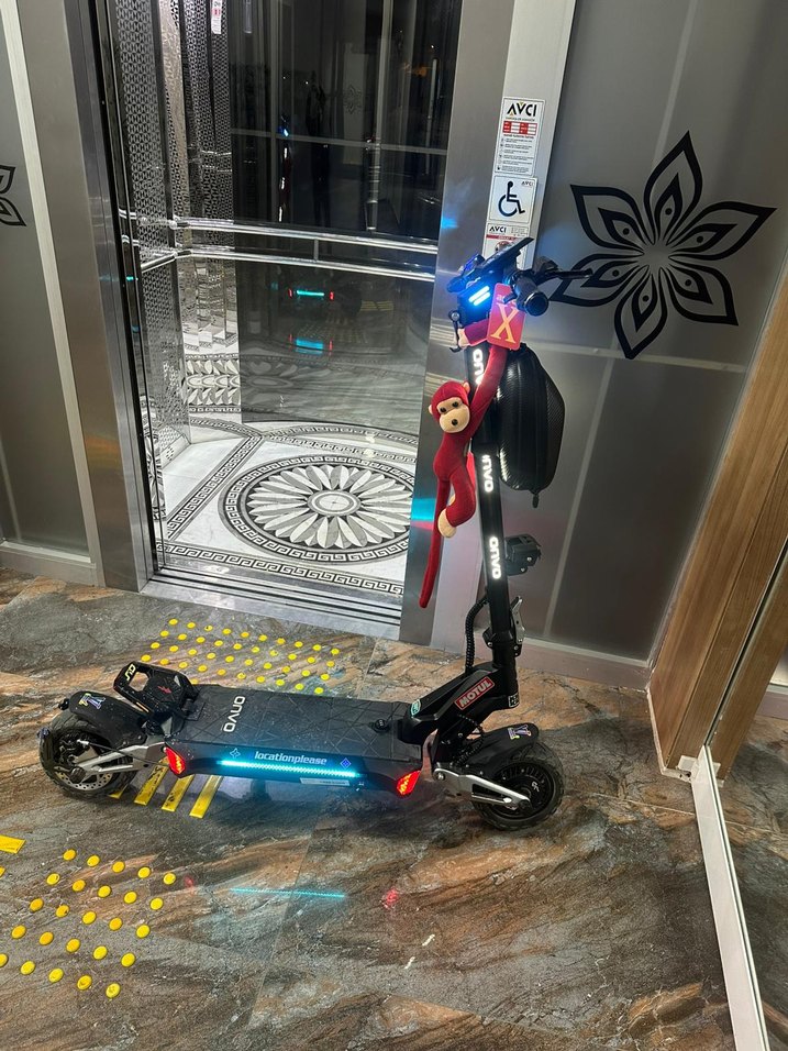 Siyah Çocuk Scooter'ı ONVO Marka - Görsel 4