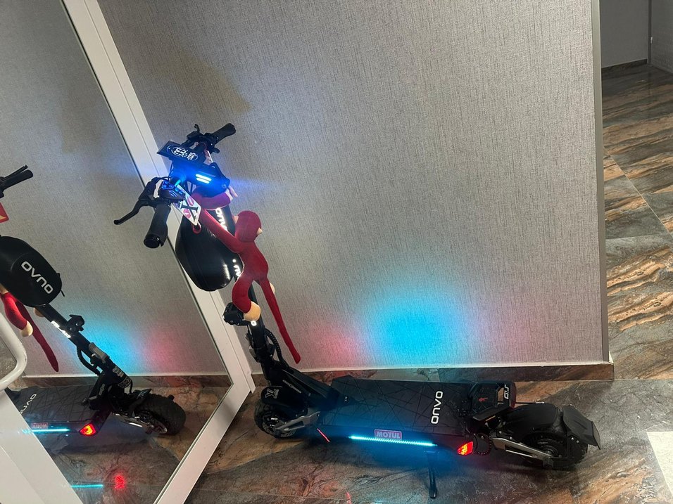 Siyah Çocuk Scooter'ı ONVO Marka - Görsel 3