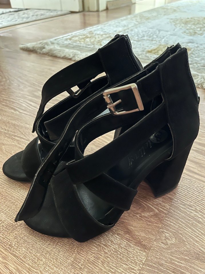 Siyah Süet Tokalı Blok Topuklu Kadın Ayakkabı - Görsel 5