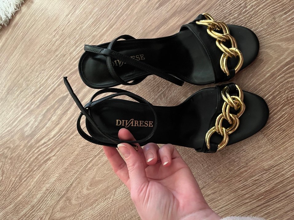 Zincir Detaylı Stiletto Topuklu Kadın Ayakkabı - Görsel 2