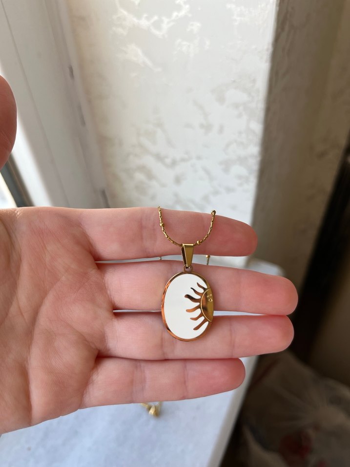 Detaylı Zincirli Mini Güneş Figürlü Kadın Kolye - Görsel 4
