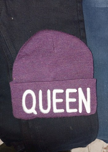 Mor Örgü Kadın Bere - QUEEN Yazılı - Görsel 2