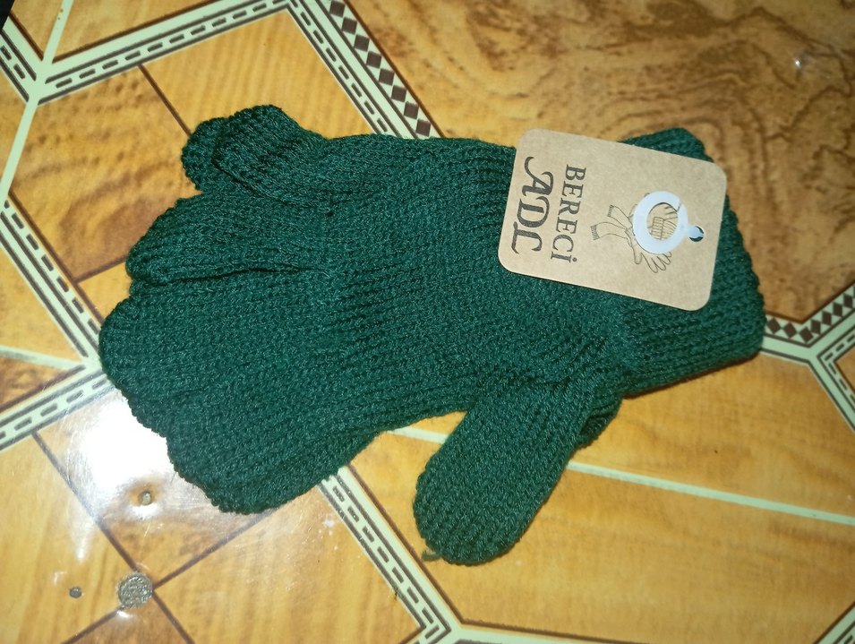 Erkek Çocuk Örgü Yeşil Eldiven - Görsel 2