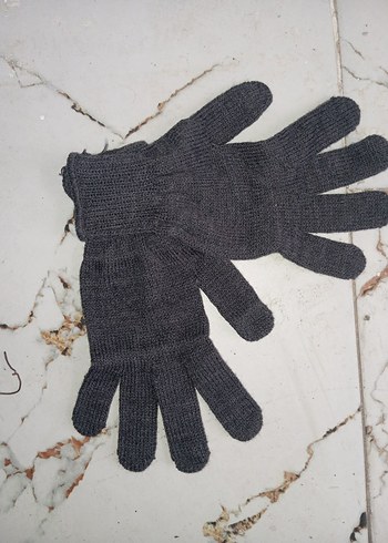 Gri Örgü Kadın Eldiveni - Görsel 2